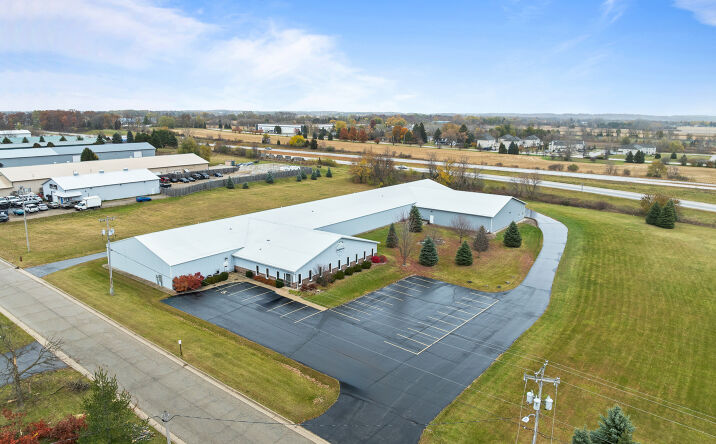 Pictures of Industrial property located at 130 ELIZABETH LN, GENOA CITY, WI 53128-2124 for sales - image #1