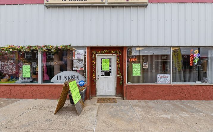 Pictures of Retail property located at 131 E Main Street, Pawhuska, OK 74056 for sales - image #1