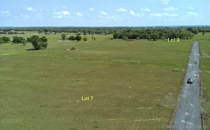 7905 Homestead Drive, Mounds