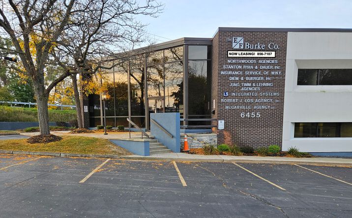 Pictures of Office, Mixed Use property located at 6455 Lake Avenue, Orchard Park, NY 14127 for sales - image #1