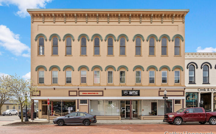 Pictures of Business for Sale, Office, Retail property located at 405 W Main Street, Ionia, MI 48846 for sales - image #1
