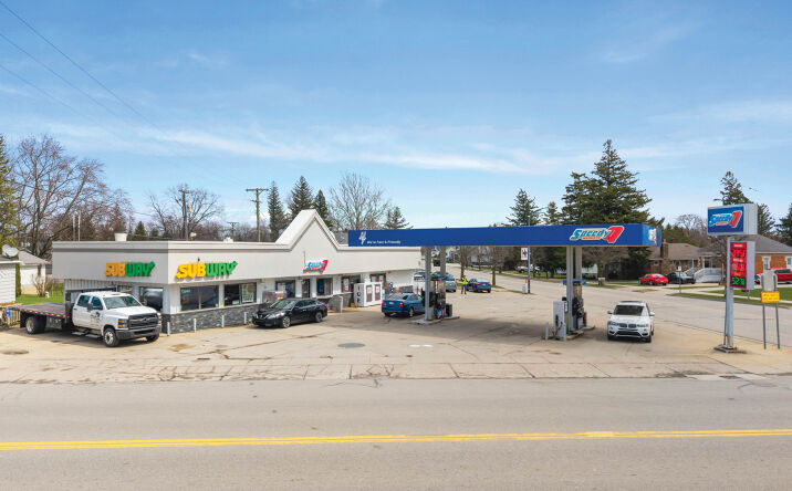 Pictures of Retail property located at 4497 South Washington Street, Ubly, MI 48475 for sales - image #1