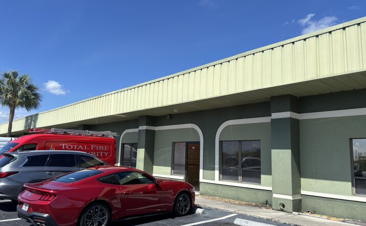 Pictures of Industrial property located at 11000 METRO PKWY, FORT MYERS, FL 33966-1245 for sales - image #1