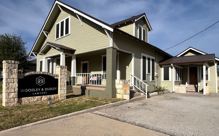Pictures of Retail, Office, Mixed Use property located at 306 North Austin Street, Comanche, TX 76442 for sales - image #1