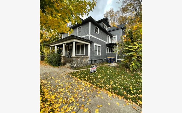 Pictures of Multifamily property located at 549 LOGAN ST SE, GRAND RAPIDS, MI 49503-5457 for sales - image #1