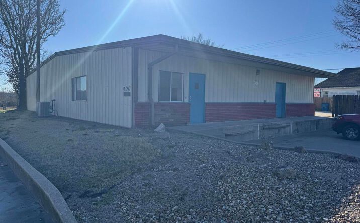 Pictures of Retail, Industrial property located at 600 East Broadway Street, Joplin, MO 64801 for sales - image #1