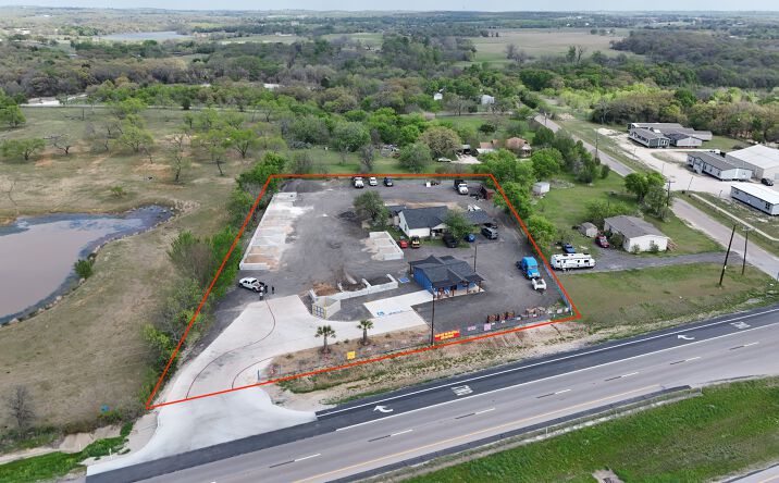 Pictures of Retail, Industrial, Business for Sale property located at 4231 U.S. 67, Cleburne, TX 76031 for sales - image #1