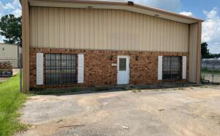 Pictures of Industrial property located at 109 Balboa Drive, Broussard, LA 70518 for sales - image #1
