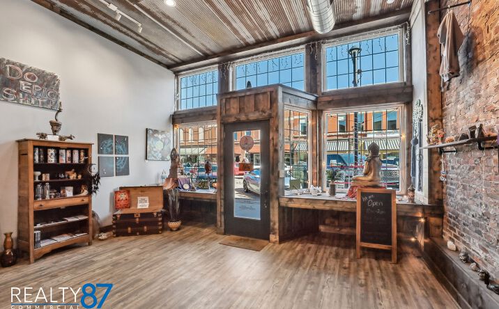 Pictures of Retail, Office property located at 807 12th Street, Belle Plaine, IA 52208 for sales - image #1
