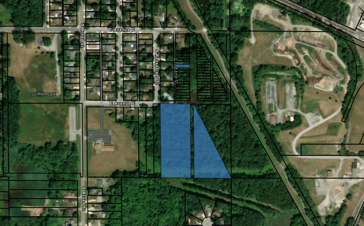 Pictures of Land property located at 201 East Avenue East, Griffith, IN 46319 for sales - image #1