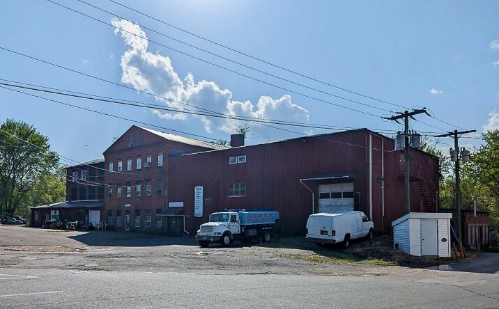 Pictures of Industrial, Multifamily property located at 122 Naubuc Ave, Glastonbury, CT 06033 for sales - image #1