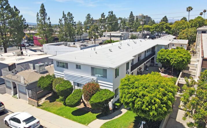 425 E MAGNOLIA BLVD, BURBANK