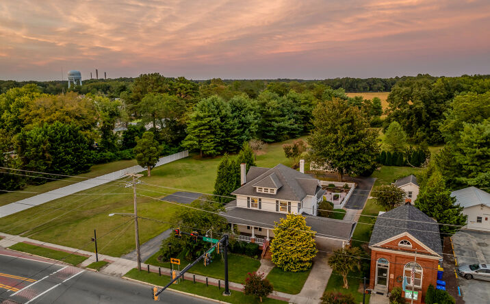 Pictures of Office, Hospitality, Mixed Use property located at 33140 Main Street, Dagsboro, DE 19939 for sales - image #1