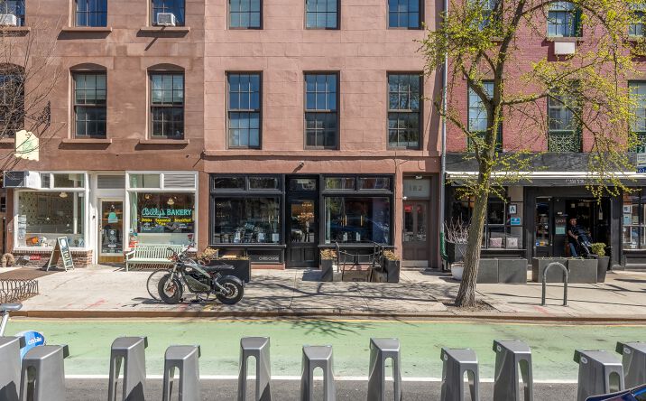 Pictures of Retail, Multifamily property located at 182 NINTH AVE, NEW YORK, NY 10011-4963 for sales - image #1