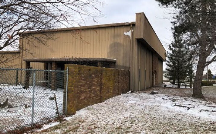 Pictures of Industrial property located at 8819 N Pioneer Rd, Peoria, IL 61615 for sales - image #1
