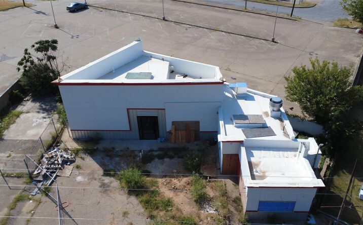 Pictures of Retail property located at 2500 E BELKNAP ST, FORT WORTH, TX 76111 for sales - image #1