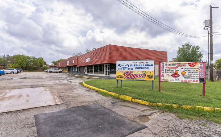Pictures of Retail property located at 6126 Montgomery Rd, San Antonio, TX 45213-1054 for sales - image #1