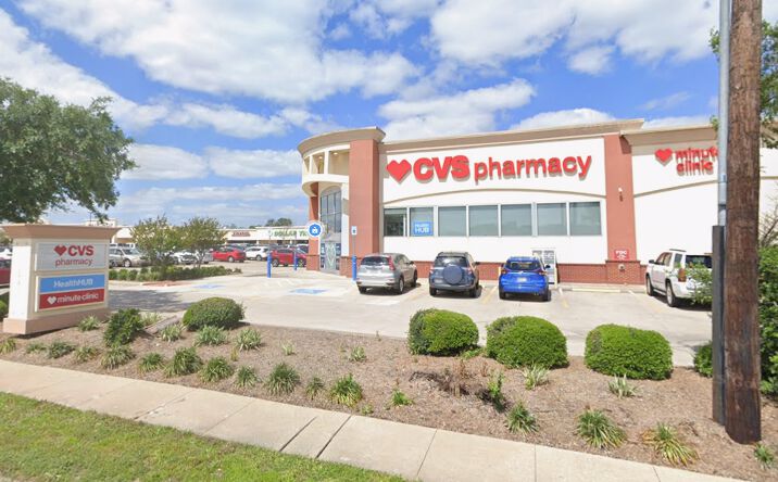 Pictures of Retail property located at 2469 Bay Area Blvd, Houston, TX 77058 for sales - image #1