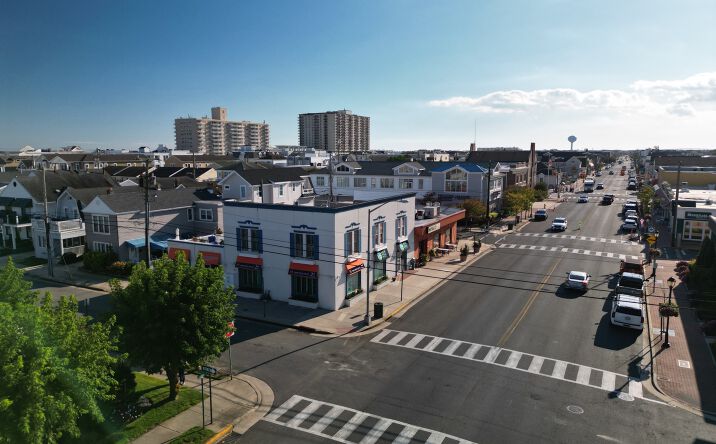 Pictures of Retail, Office, Mixed Use property located at 9202 Ventnor Avenue, Margate City, NJ 08402 for sales - image #1