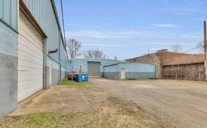 Pictures of Industrial property located at 1405 E. 39th Street, Cleveland, OH 44114, 1457 E. 39th Street, Cleveland, OH 44114 for sales - image #1