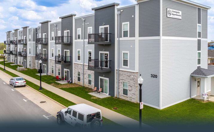 Pictures of Multifamily property located at 320 West 3rd Street North, Newton, IA 50208 for sales - image #1