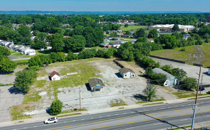 Pictures of Land property located at 3602 S 7th St, Louisville, KY 40216 for sales - image #1