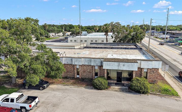 Pictures of Retail, Office, Mixed Use property located at 727 South 14th Street, Leesburg, FL 34748 for sales - image #1