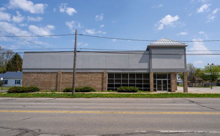 Pictures of Retail property located at 1709 Liberty St, Erie, PA 16502 for sales - image #1