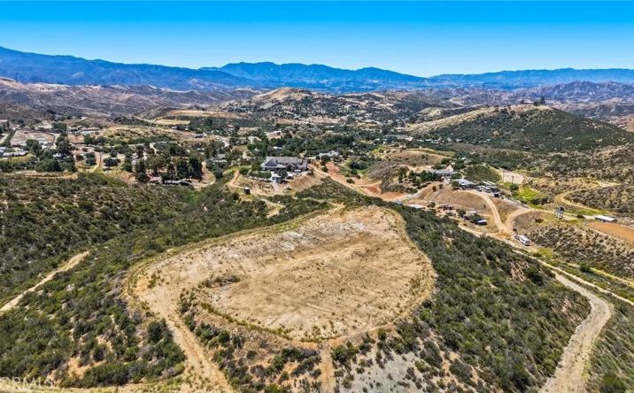 Pictures of Land property located at Teller, Agua Dulce, CA 91350 for sales - image #1