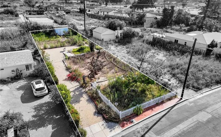 Pictures of Land property located at 827 Morada, Altadena, CA 91001 for sales - image #1