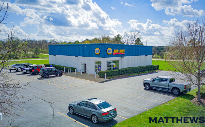 Pictures of Retail property located at 300 Progress Dr, Oregon, IL 61061 for sales - image #1