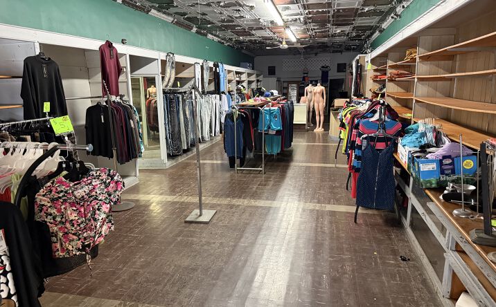 Pictures of Retail, Office property located at 32 West Pike Street, Covington, KY 41011 for sales - image #1