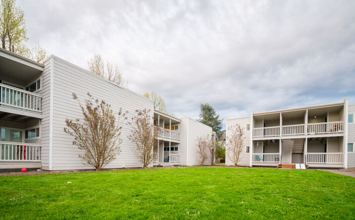 Pictures of Multifamily property located at 160 Whitman Street North, Monmouth, OR 97361 for sales - image #1