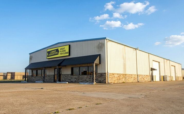 Pictures of Industrial property located at 2227 Gulf Fwy S, League City, TX 77573 for sales - image #1