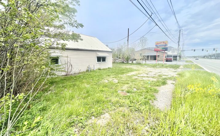 Pictures of Mixed Use, Land, Special Purpose property located at 964 Main Road, Sunset Bay, NY 14081 for sales - image #1