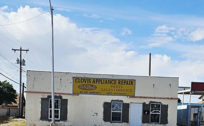 Pictures of Mixed Use, Office, Retail property located at 711 W Seventh Street, Clovis, NM 88101 for sales - image #1