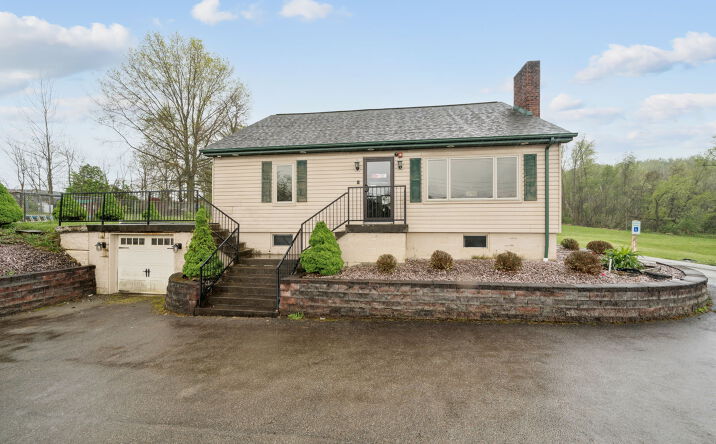 Pictures of Office, Mixed Use, Business for Sale property located at 4333 U.S. 30, Latrobe, PA 15650 for sales - image #1