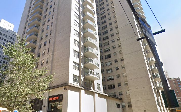 Pictures of Retail, Office, Hospitality property located at 402 East 55th Street, New York, NY 10022 for sales - image #1