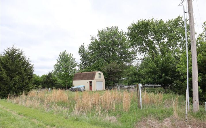 Pictures of Land, Special Purpose, Multifamily property located at 42 Buckskin Drive, Linn Valley, KS 66040 for sales - image #1