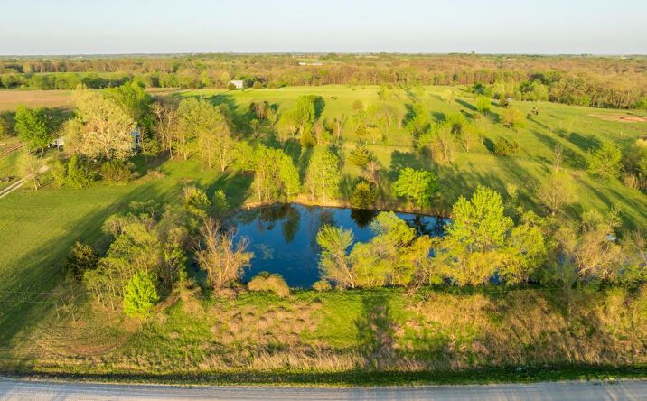Pictures of Land, Multifamily property located at 719 NW 871st Road, Centerview, MO 64019 for sales - image #1