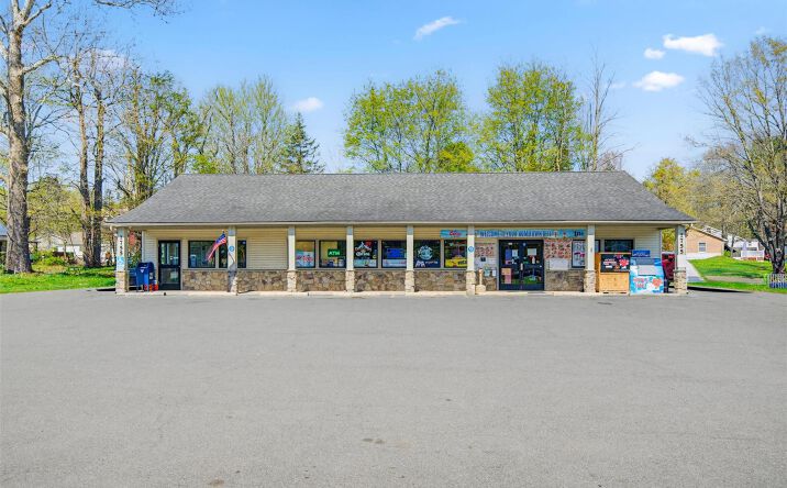 Pictures of Retail property located at 1759 State Route 209, Mamakating, NY 12790 for sales - image #1