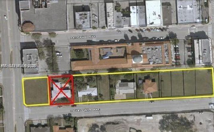Pictures of Land property located at 325 Catalonia Ave, Coral Gables, FL 33134 for sales - image #1
