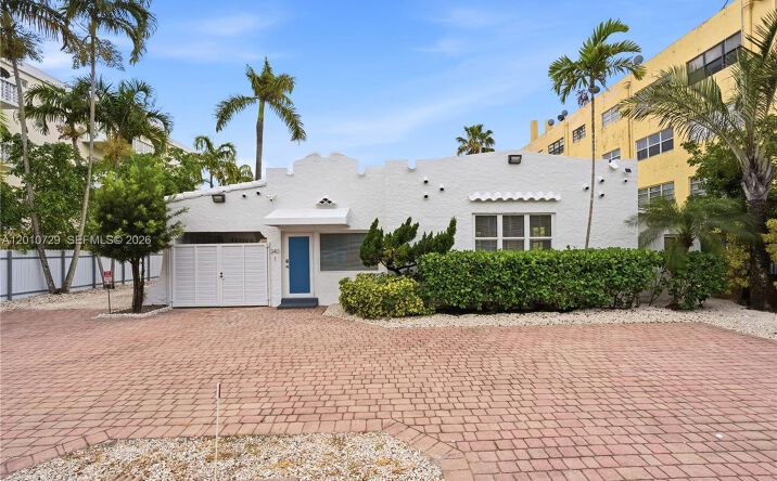 Pictures of Multifamily property located at 340 NE 125th St, North Miami, FL 33161 for sales - image #1