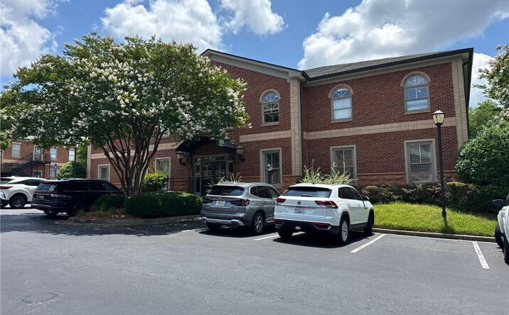 Pictures of Office property located at 4080 Mcginnis Ferry Road Unit 404, Alpharetta, GA 30005 for sales - image #1