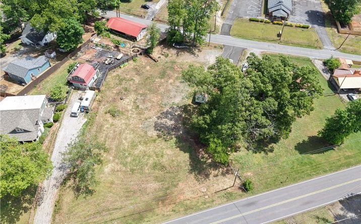 Pictures of Land, Office, Industrial property located at 5185 Groovers Landing Road SE, Acworth, GA 30101 for sales - image #1