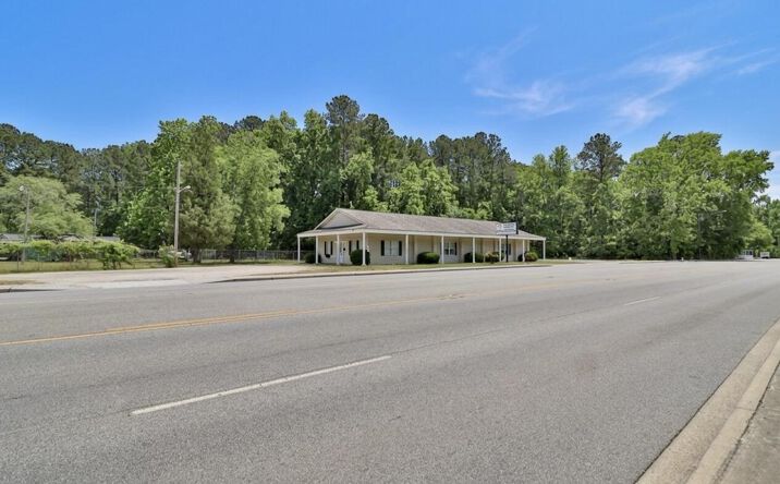 402 S Live Oak Drive, Moncks Corner
