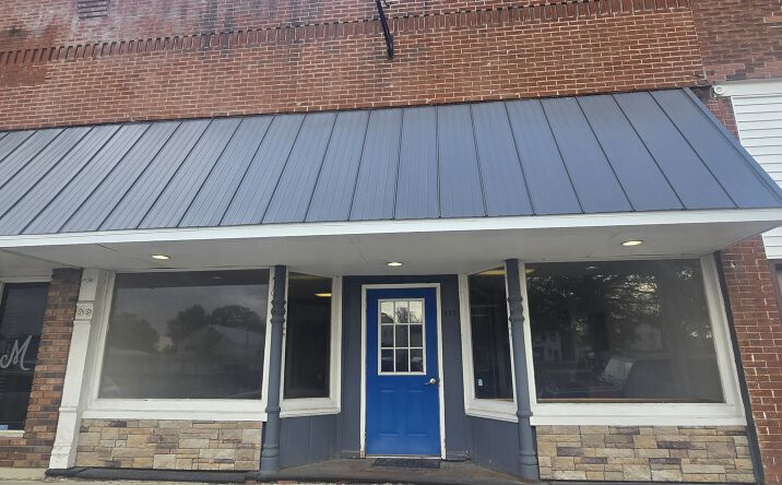 Pictures of Office property located at 427 S Main Street, Clifton, IL 60927 for sales - image #1