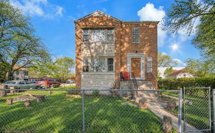 Pictures of Multifamily property located at 3257 N Kostner Avenue, Chicago, IL 60641 for sales - image #1