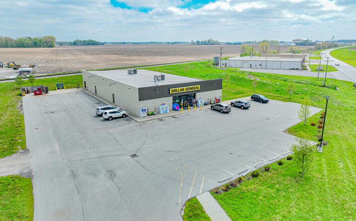 Pictures of Retail property located at 406 North Main Street, Walton, IN 46994 for sales - image #1