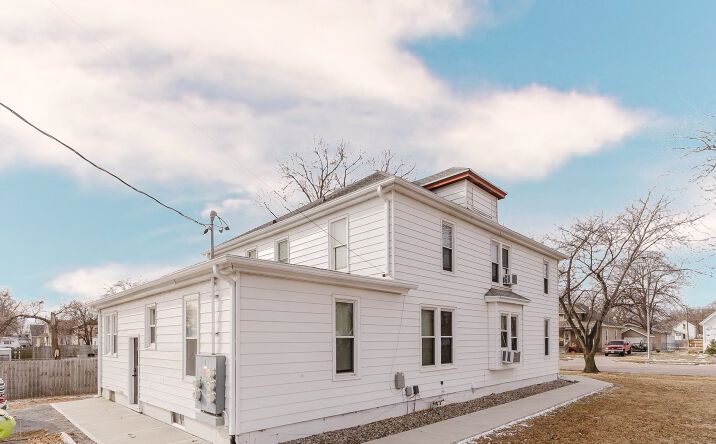 Pictures of Multifamily property located at 626 Hughes Street, Cape May, NJ 08204 for sales - image #1